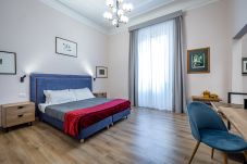 Rent by room in Florence - MN9 101