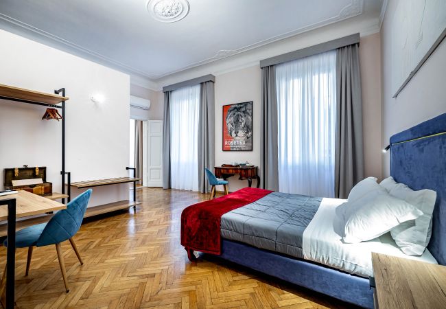 Rent by room in Firenze - MN9 104