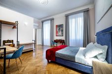 Rent by room in Florence - MN9 104