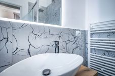Rent by room in Florence - MN9 102