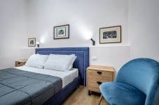 Rent by room in Florence - MN9 103