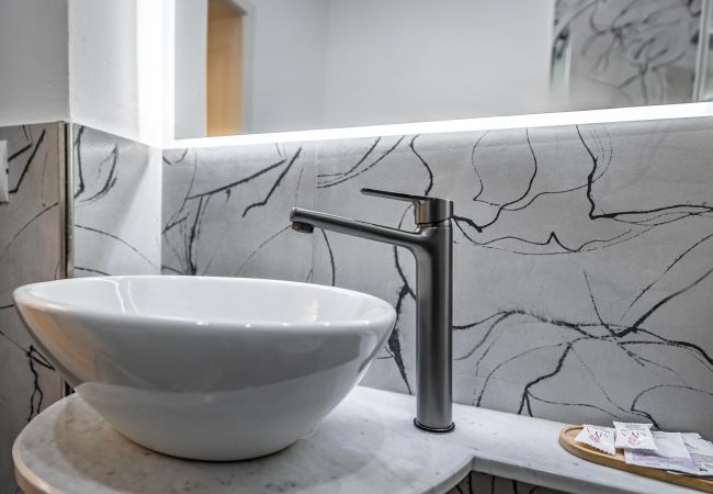 Rent by room in Firenze - MN9 105