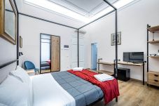 Rent by room in Florence - MN9 105