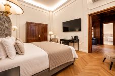 Rent by room in Florence - Residenza D'Epoca 5 suites- Il Magnifico President