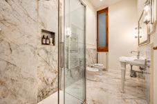 Rent by room in Florence - Residenza D'Epoca 5 suites- Il Magnifico  Deluxe